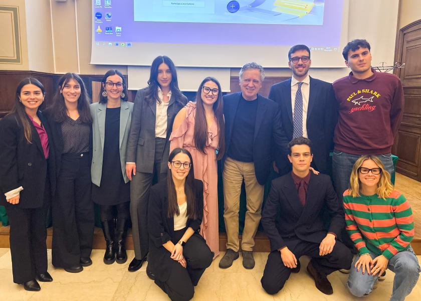 Un momento dell’iniziativa “La Meglio Gioventù” con Nando Dalla Chiesa