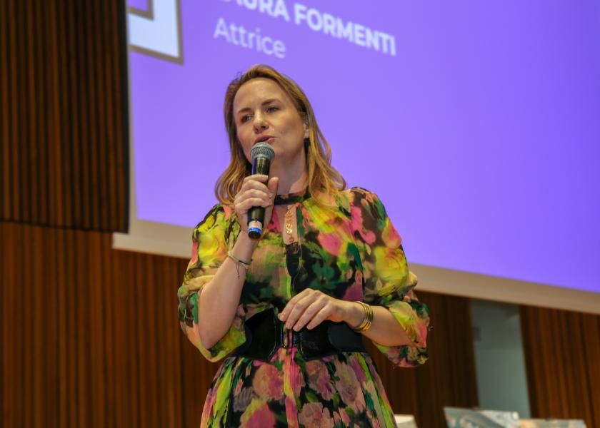 Evento “Come un’Onda, contro la violenza sulle Donne”, Laura Formenti, stand-up comedian.