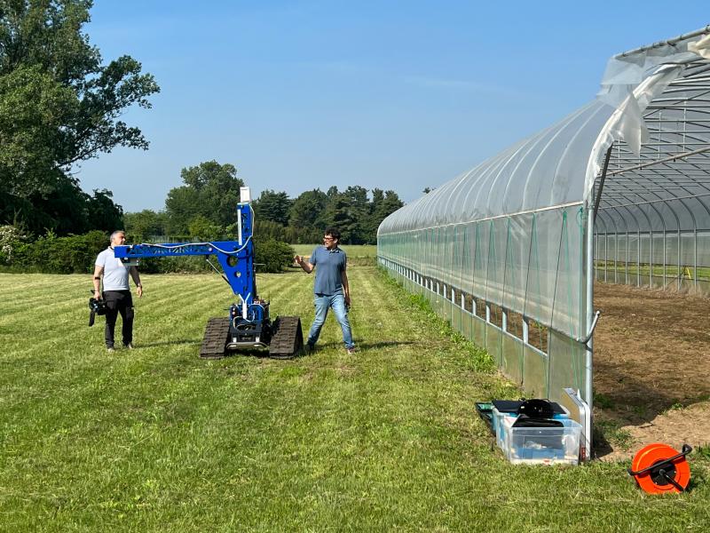 Il robot per l’agricoltura di precisione in via di sperimentazione a Cascina Baciocca a Cornaredo (MI)