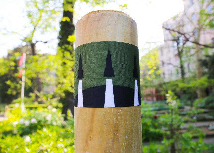 L’installazione “War Flags” di Philippe Starck con Babinet & Co. 