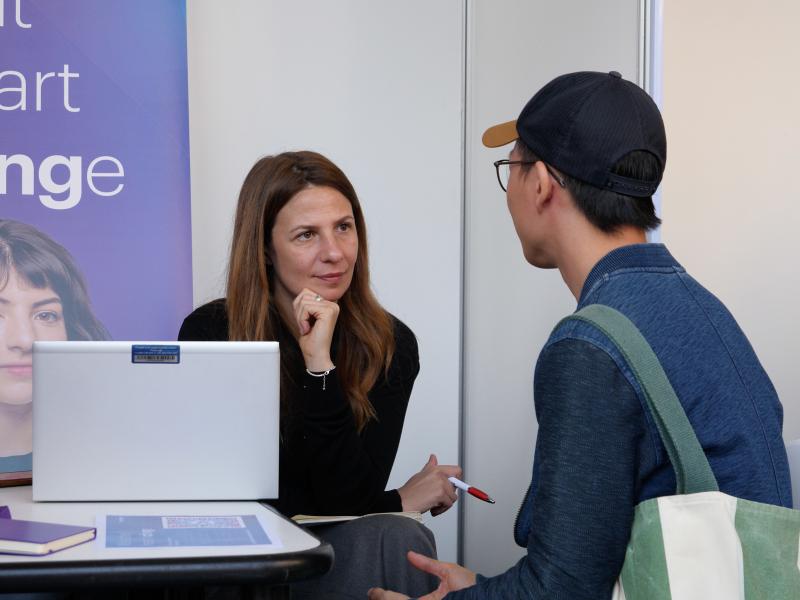 Colloqui con aziende e servizi di cv check in Statale per la Job Fair