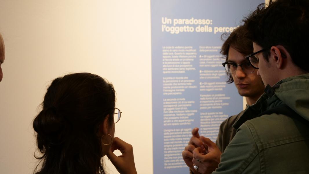 Gli studenti di Scienze Filosofiche conducono i visitatori tra le stanze del Museo