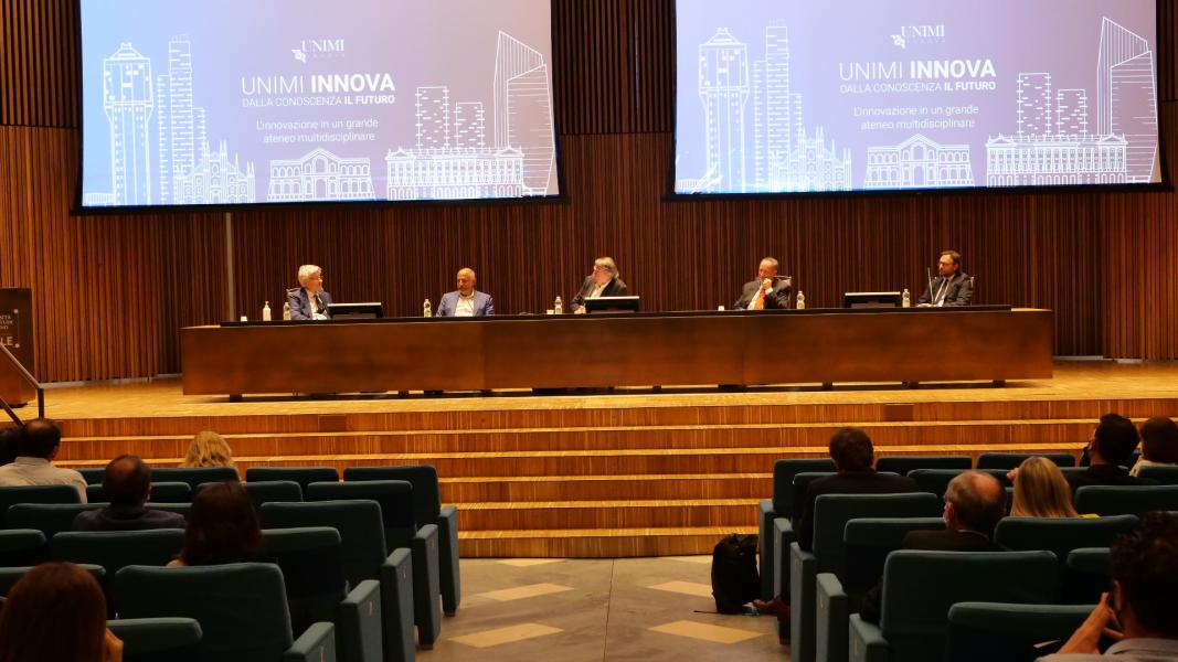 Un momento della tavola rotonda sul tema "Le partnership pubblico privato: nell’interesse di chi?"
