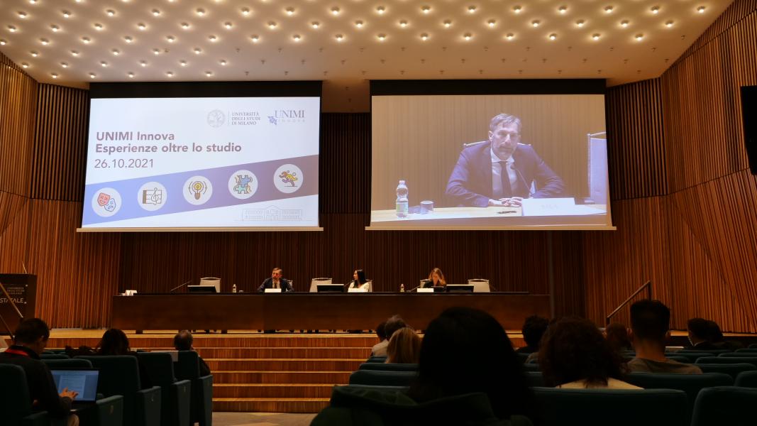 Il tavolo con Marina Brambilla, Fabrizio Sala e Monica Poggio