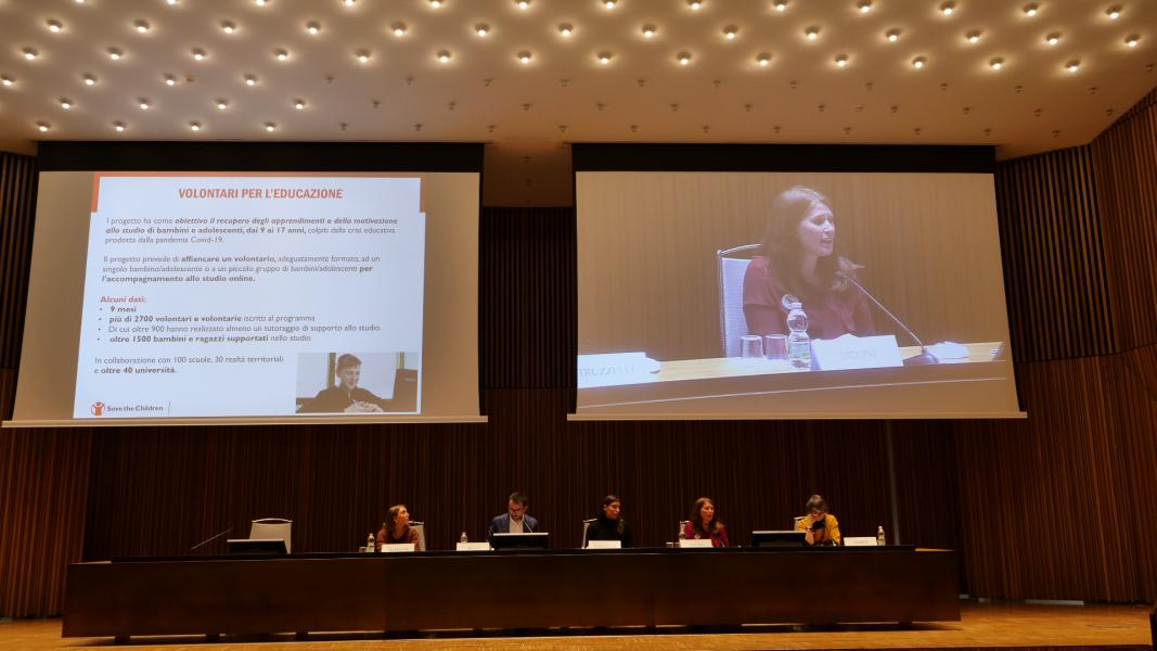 Le testimonianze degli studenti: il progetto Volontari per l'educazione di Save the Children