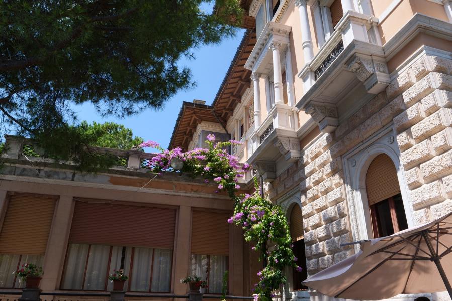 Palazzo Feltrinelli a Gargnano, sede dei dei Corsi Internazionali di Lingua e Cultura Italiana