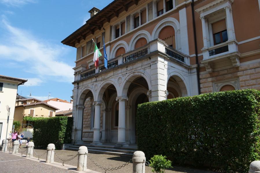 Palazzo Feltrinelli a Gargnano, sede dei dei Corsi Internazionali di Lingua e Cultura Italiana 