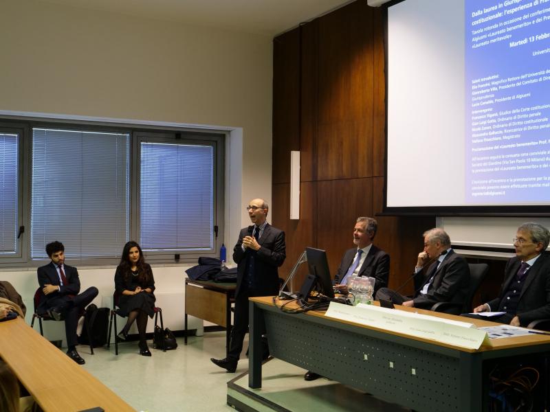 Un momento dell'iniziativa con l'intervento di  Lucio Camaldo, presidente di Algiusmi 