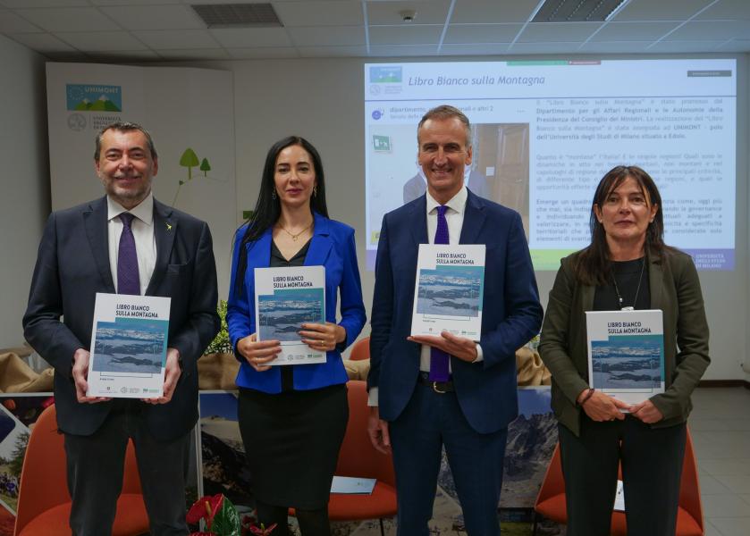 Presentazione del Libro Bianco sulla Montagna nella sede di UNIMONT