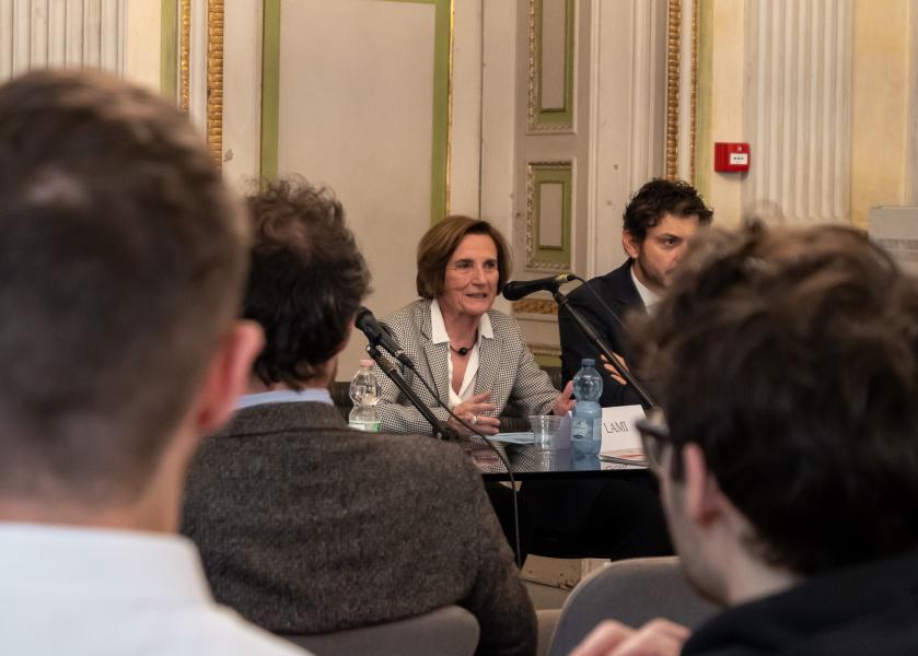 Giulia Lami, docente del dipartimento di Studi Storici "Federico Chabod" della Statale, interviene al convegno “La sfida europea in prospettiva storica. A ottant'anni dalla fine della Seconda guerra mondiale” nell’ambito delle iniziative organizzate per l’80° Anniversario della Liberazione.