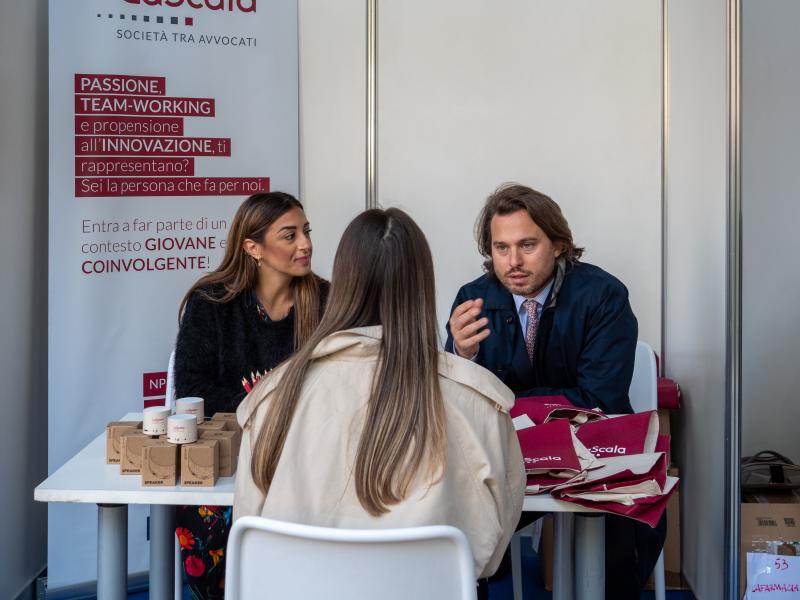 Colloqui con aziende e servizi di cv check in Statale per la Job Fair