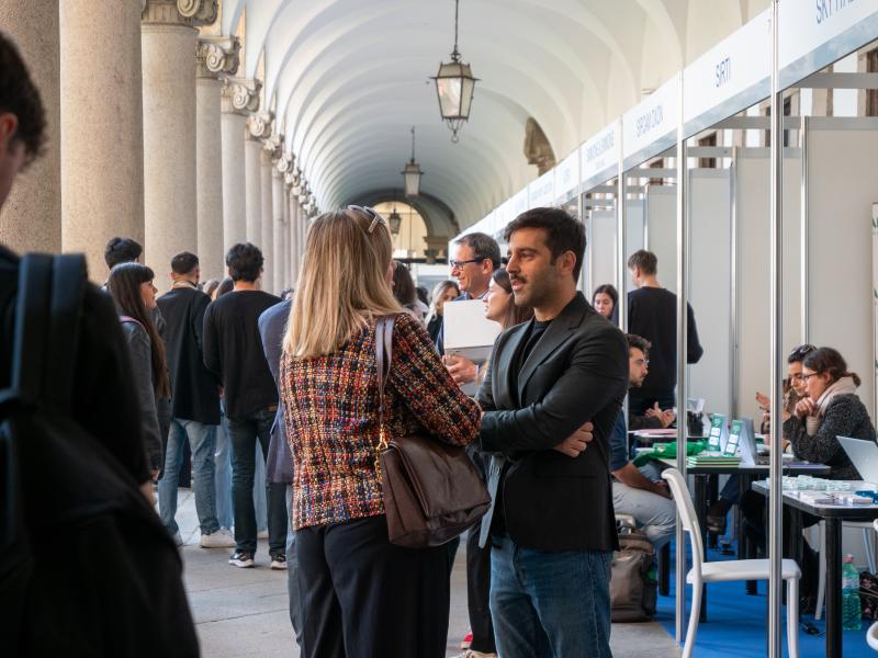 Colloqui con aziende e servizi di cv check in Statale per la Job Fair