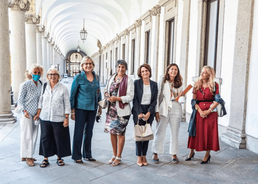 La ministra Elena Bonetti con, tra le altre, le prorettrici della Statale Marilisa D'Amico, Maria Pia Abbracchio, Marina Carini, Antonella Baldi - Foto Marco Riva