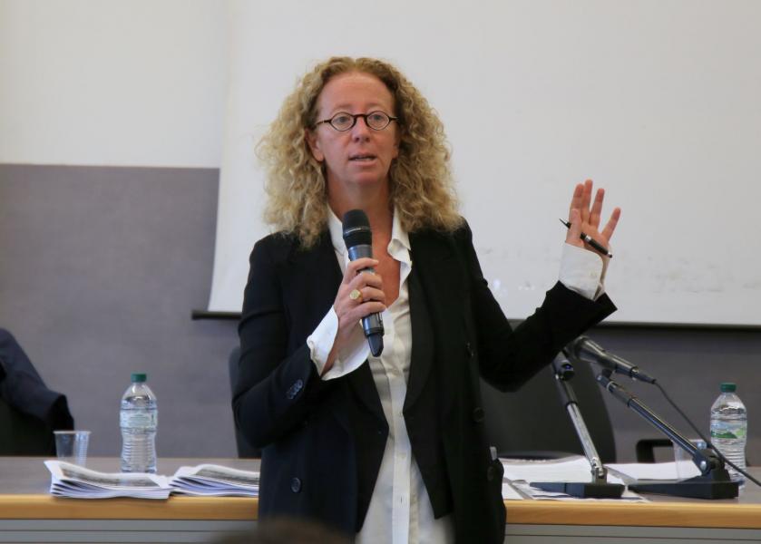 Sara Valaguzza, docente di Diritto Amministrativo dell’Università degli Studi di Milano e Direttrice scientifica del Construction Law Lab.