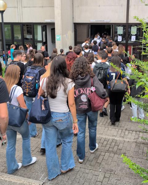 Prima lezione del semestre aperto all'Università degli Studi di Milano.