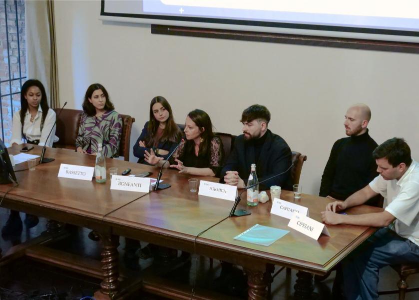 Tavolo 4: Giulia Bassetto (Will Media), Angelica Bonfanti (dipartimento di Diritto pubblico italiano e sovranazionale), Niccolò Cipriani (Rifò, Circular Fashion Made in Italy), Emanuele Formi (SCPT Moda Lenta).