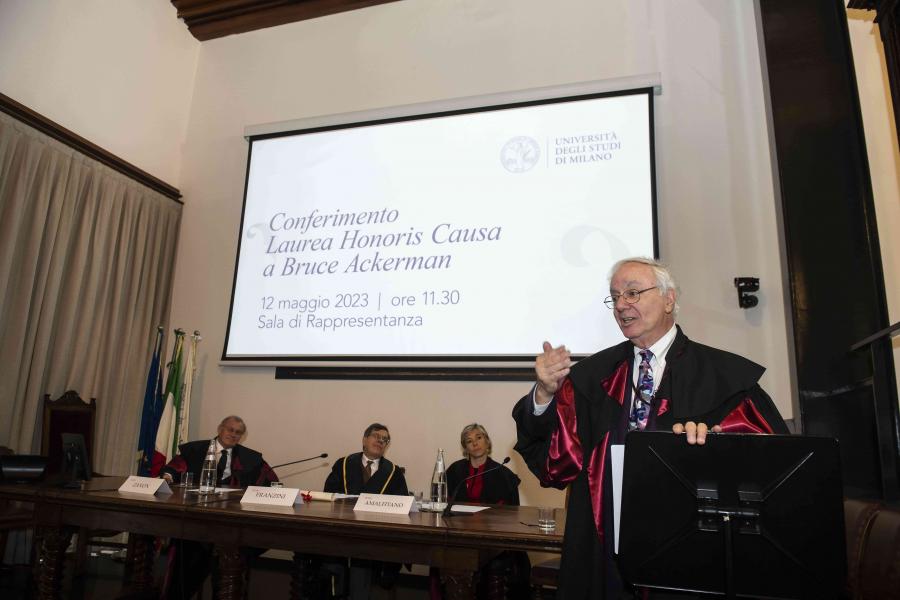 Un momento della lectio magistrale del professor Bruce Ackerman - Credit Marco Riva