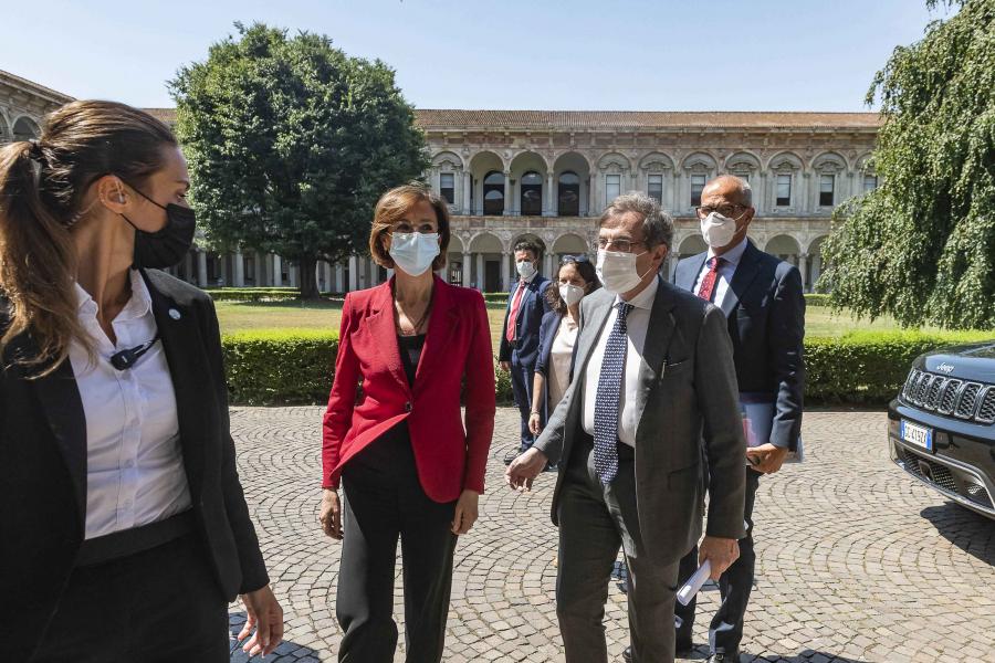 La Ministra Marta Cartabia accolta dal Rettore Elio Franzini - Foto Marco Riva