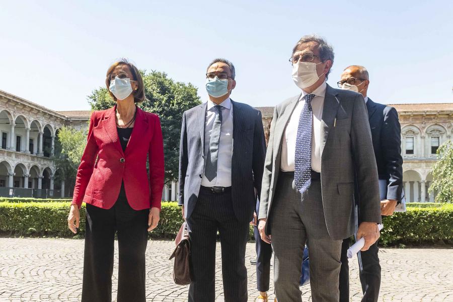 La Ministra Marta Cartabia con il Rettore Elio Franzini e Gian Luigi Gatta, direttore del dipartimento di Scienze Giuridiche e consulente del Ministero- Foto Marco Riva