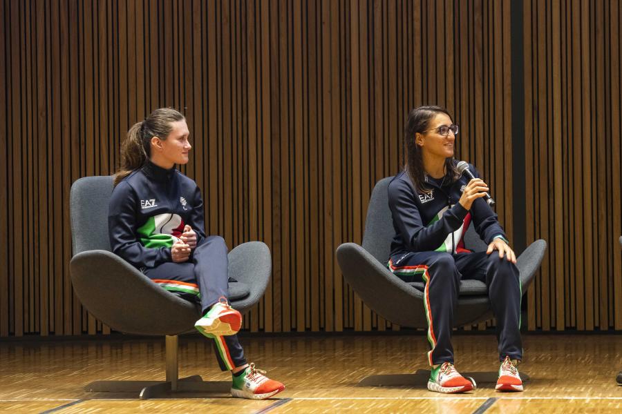 Le atlete Alessia Berra e Martina Rabbolini nell'Aula Magna della Statale - Foto Marco Riva