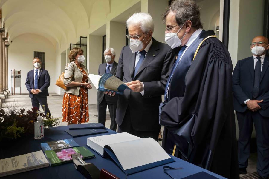 Il Presidente Mattarella con il rettore Franzini - Foto Marco Riva