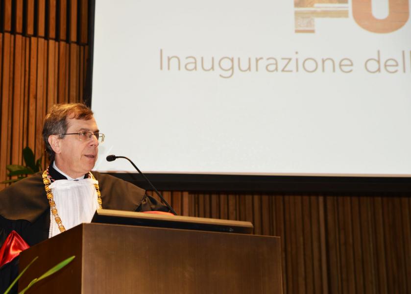 Il rettore Elio Franzini sul podio
