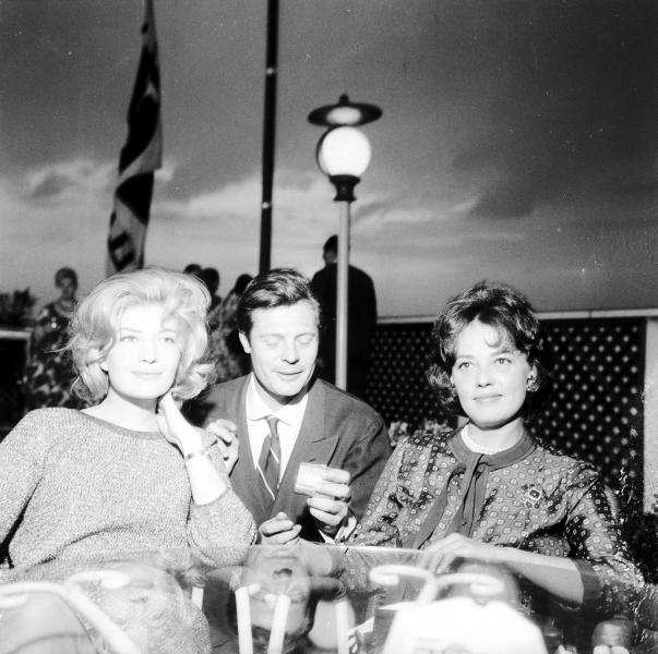 Set a Milano: immagini dall'archivio fotografico de "La Notte"
