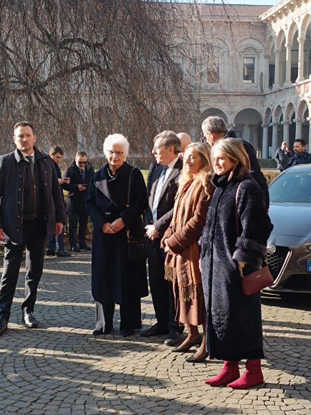 Il rettore Elio Franzini e la prorettrice Maria Pia Abbracchio con Liliana Segre