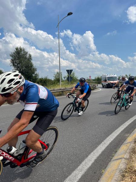 Un momento della gara sul percorso di circa 30 km in zona Idroscalo