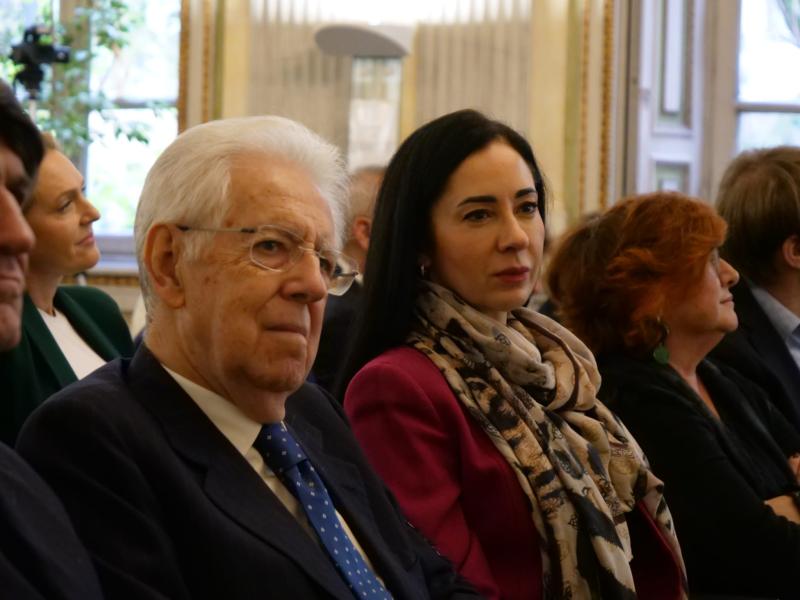 Mario Monti, già Commissario europeo per il mercato interno e la competitività, e Marina Brambilla, Rettrice dell'Università degli Studi di Milano