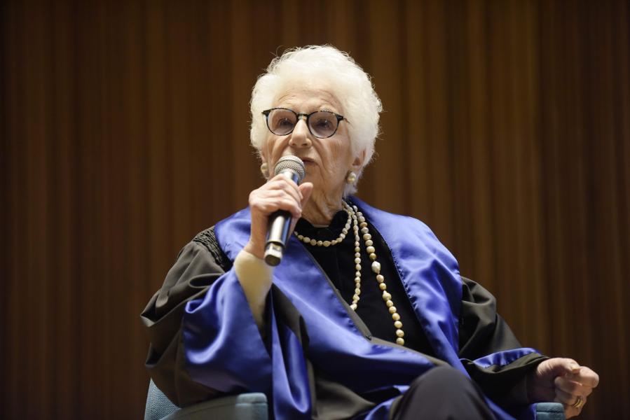 Liliana Segre nell'Aula Magna dell'Università Statale