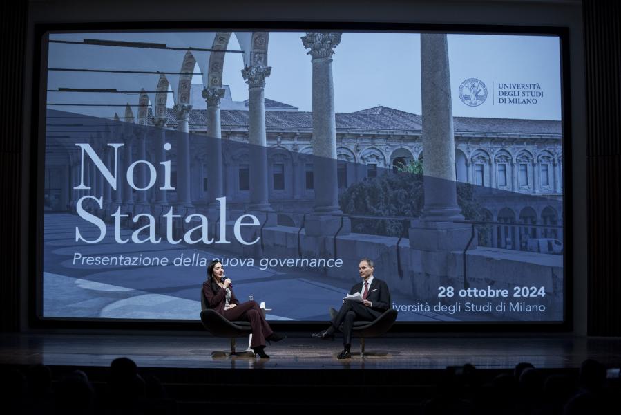 La rettrice Marina Brambilla con il vicedirettore del Corriere della Sera, Venanzio Postiglione