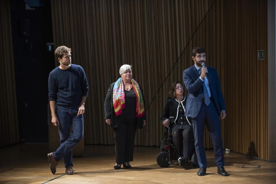 Il reading per la performance dell'artista Tommaso Villa Spazzini