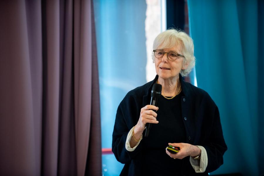 La tavola rotonda con la professoressa emerita Adriana Maggi - Foto Paolo Poce