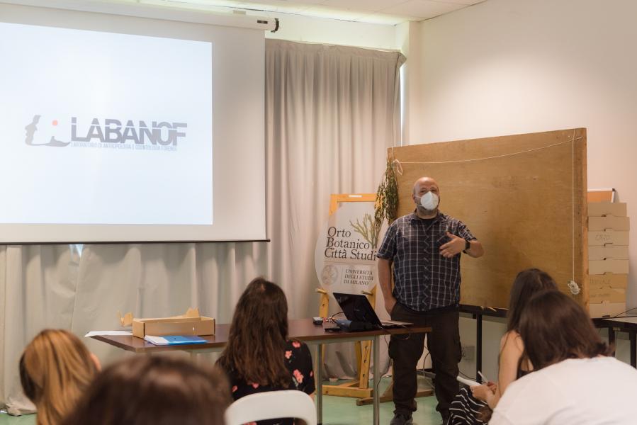 In aula a lezione di antropologia forense