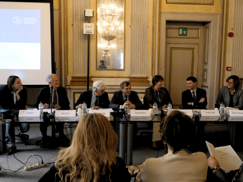 I relatori e relatrici della presentazione del libro "Quale università dopo il PNRR?".