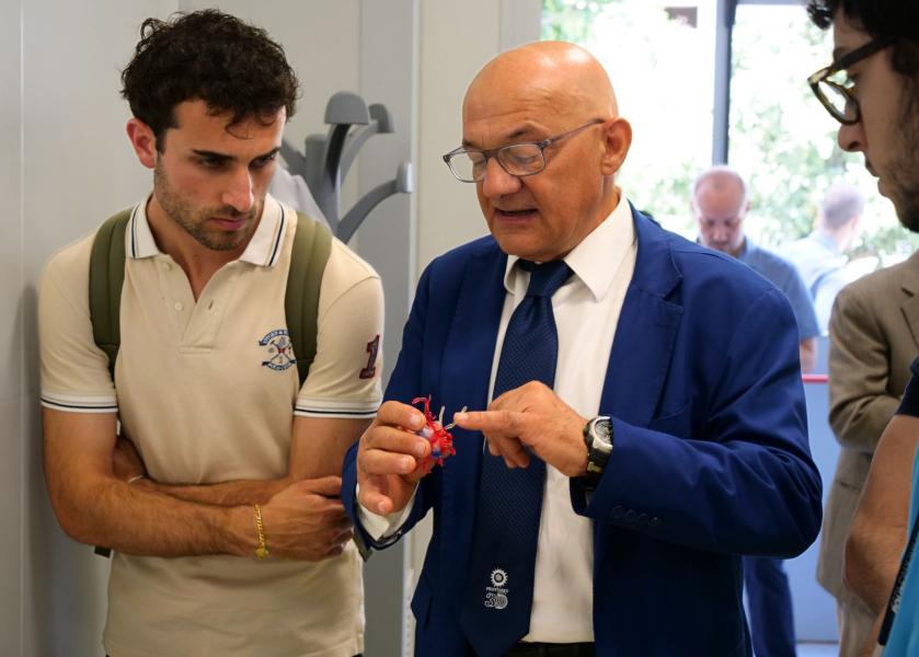 Francesco Cavaliere nel laboratorio PRINTMED-3D.