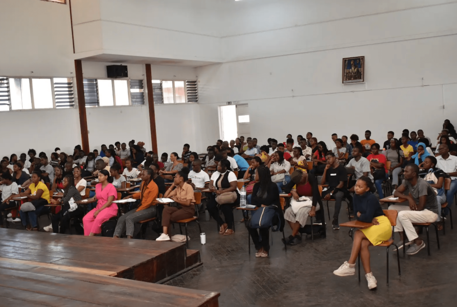 Students of the Catholic University of Mozambique (UCM).